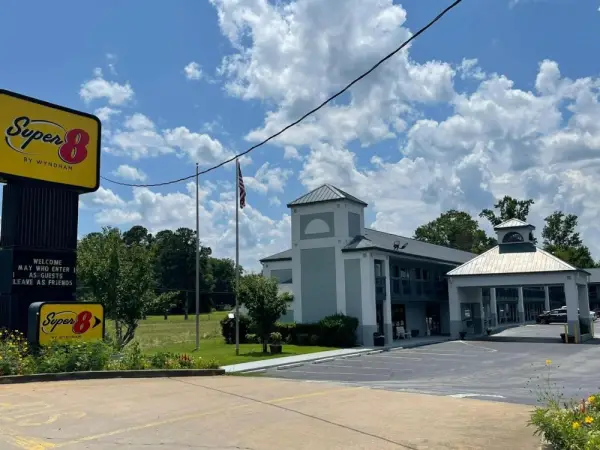 Super 8 by Wyndham Elberton 5